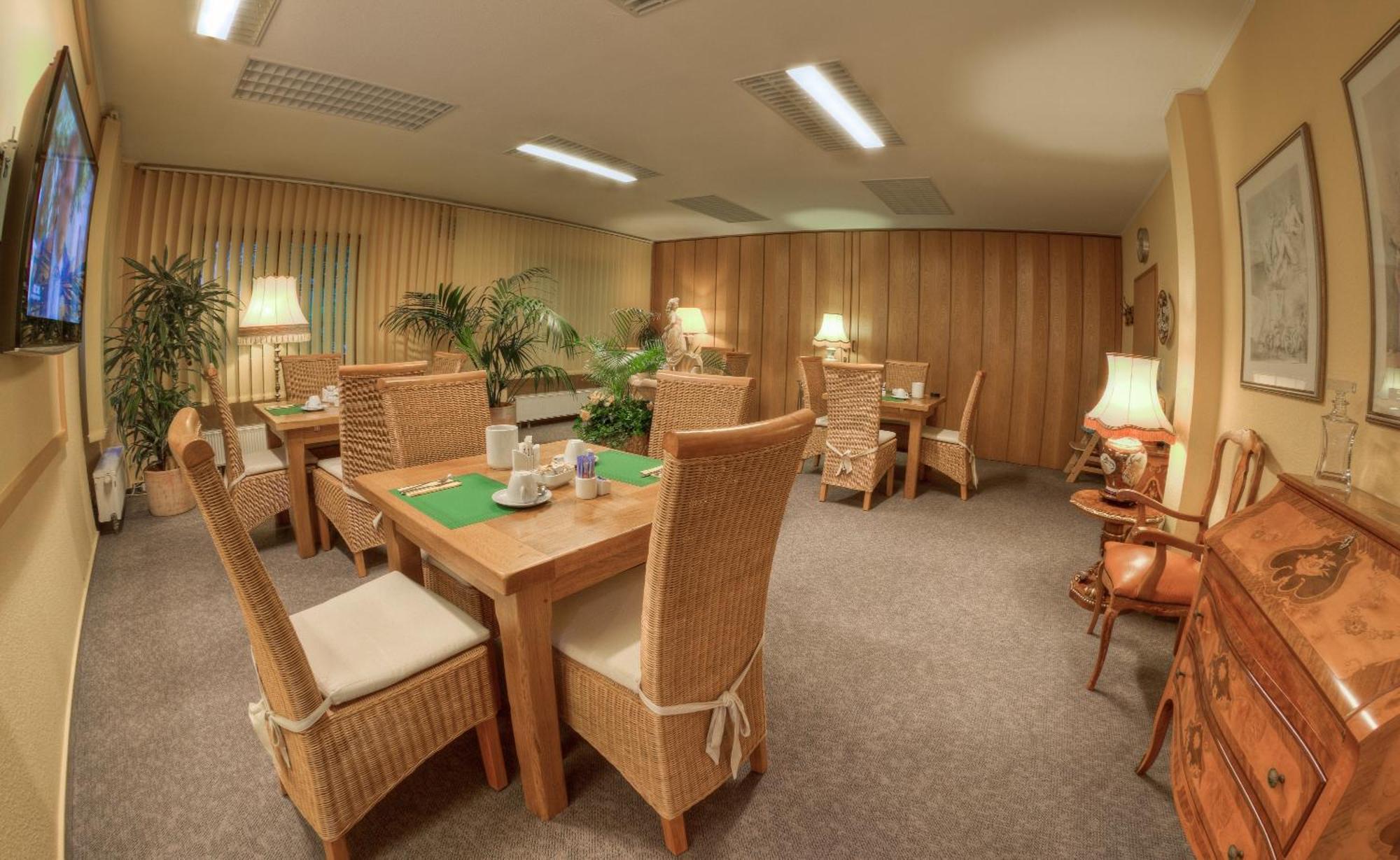 Hotel Stolberg วิสบาเดน ภายนอก รูปภาพ