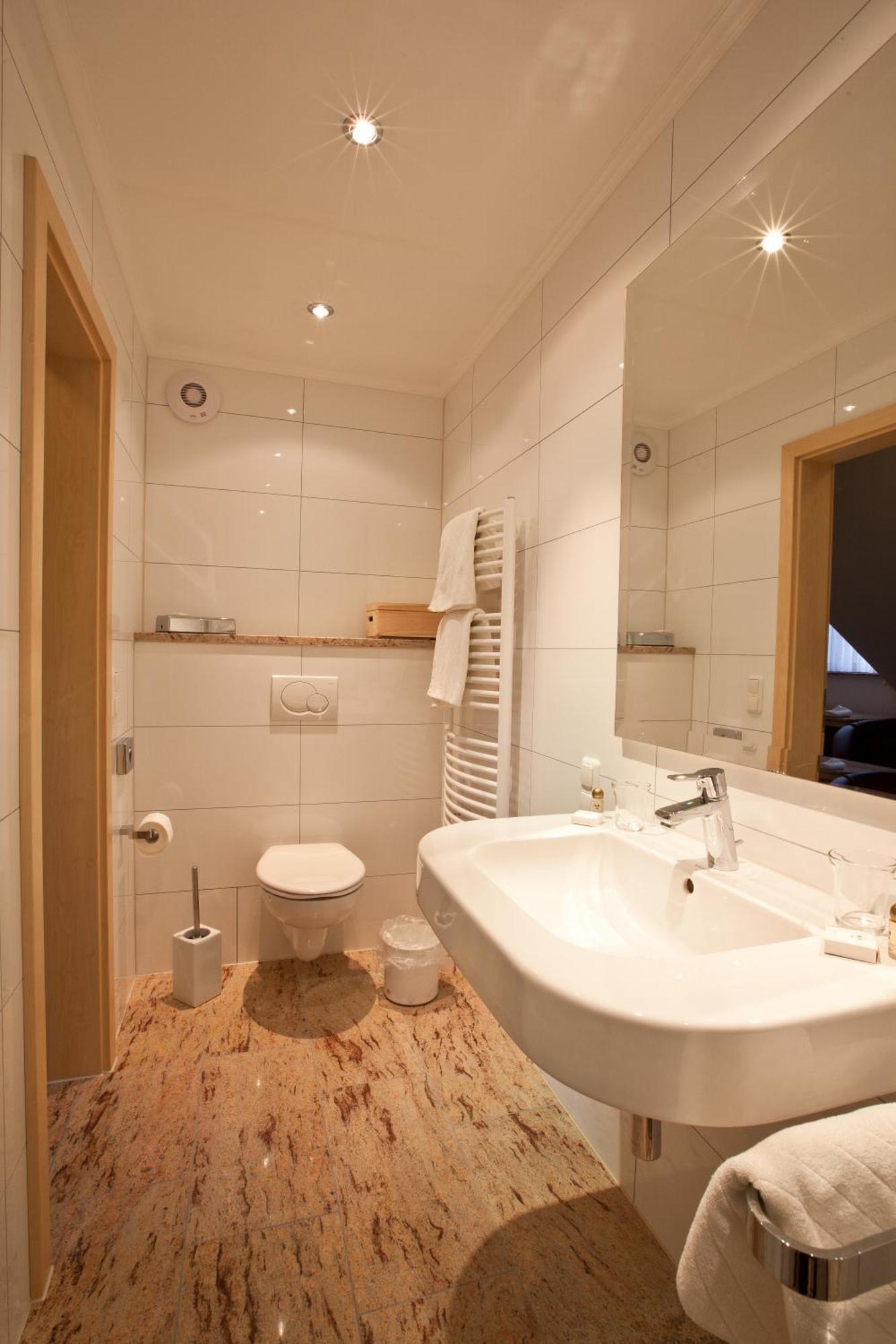 Hotel Stolberg วิสบาเดน ภายนอก รูปภาพ
